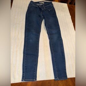 Levi’s Ladies Size 26 Curvy Skinny Jeans